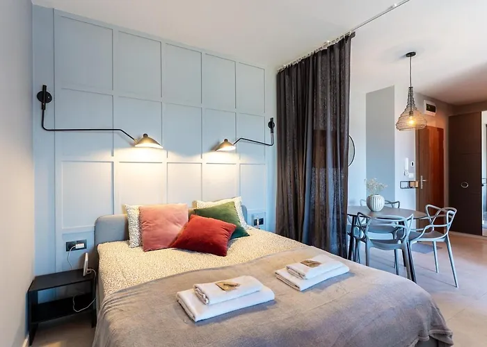 Warsaw Concierge Pool Gym *